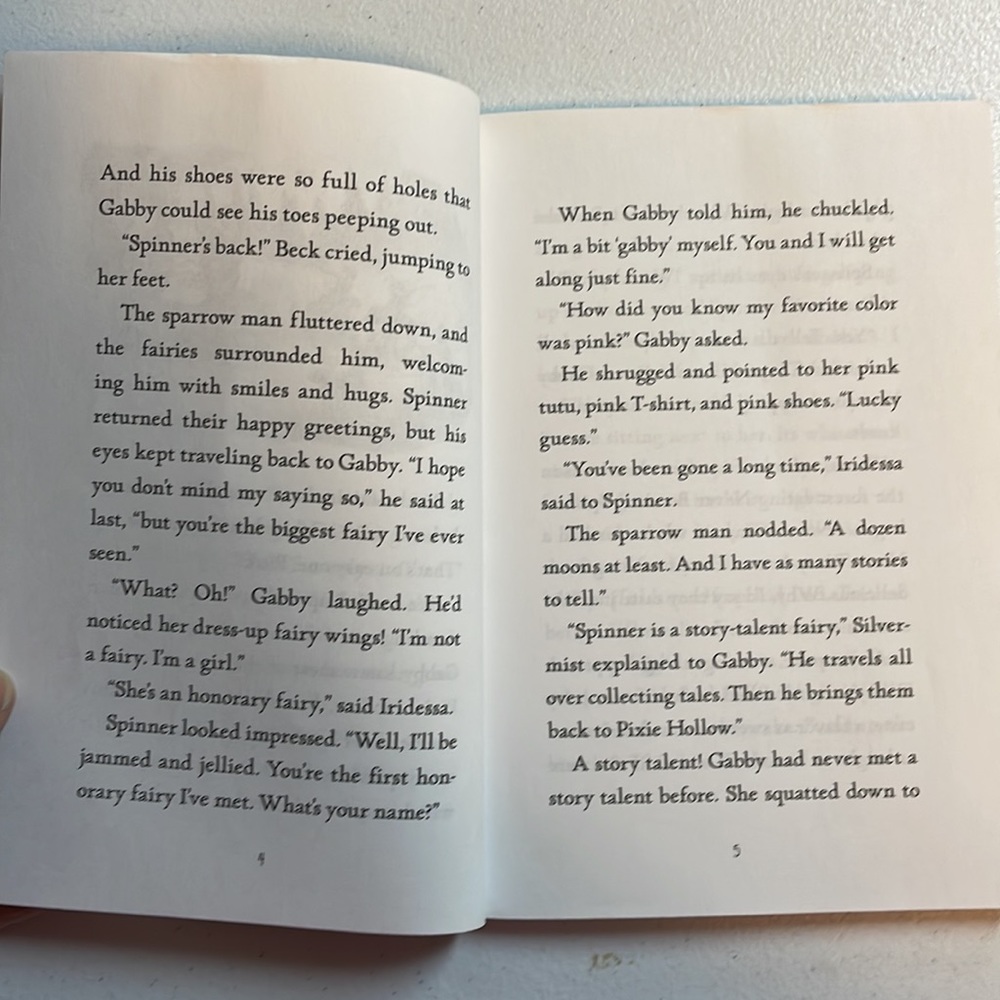 ๐2/$6 2-Book Bundle Never Girls Series - Picture 14 of 16